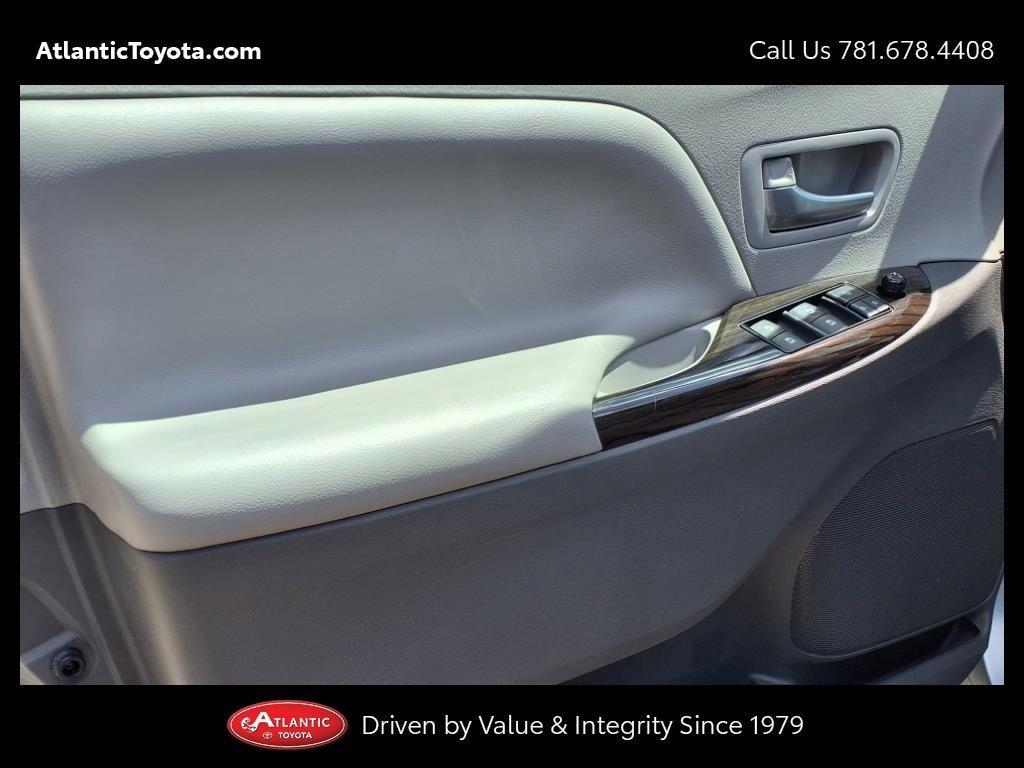 used 2017 Toyota Sienna car, priced at $21,874