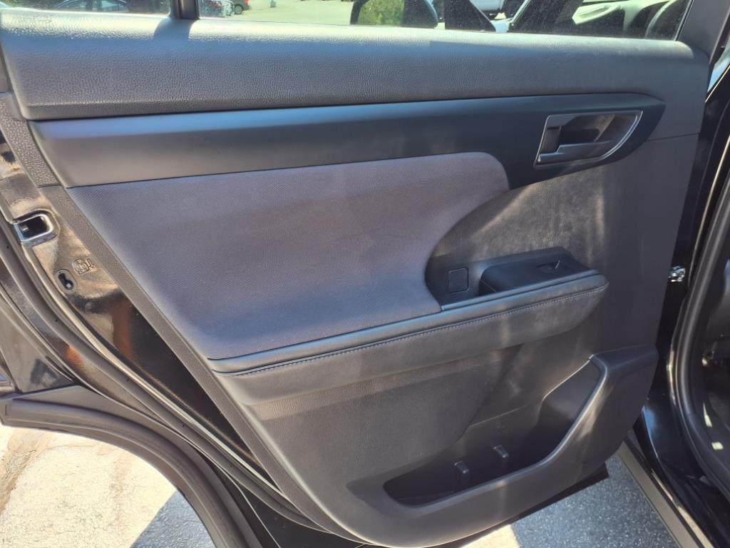 used 2022 Toyota Highlander car, priced at $32,704