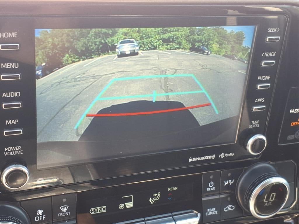 used 2022 Toyota Highlander car, priced at $32,704