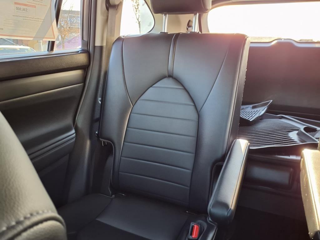 used 2021 Toyota Highlander car