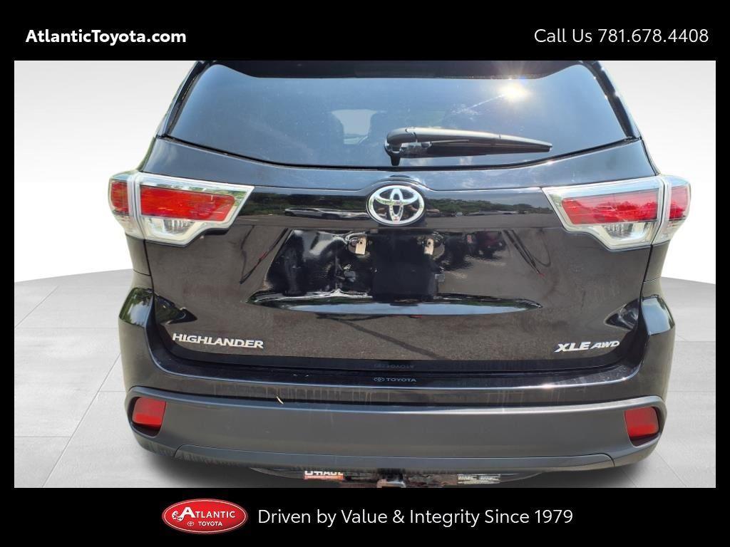 used 2016 Toyota Highlander car, priced at $23,800