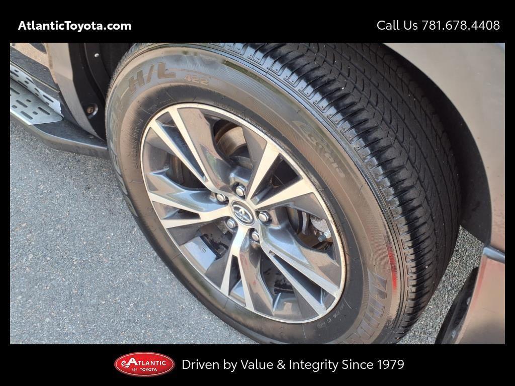 used 2016 Toyota Highlander car, priced at $23,800