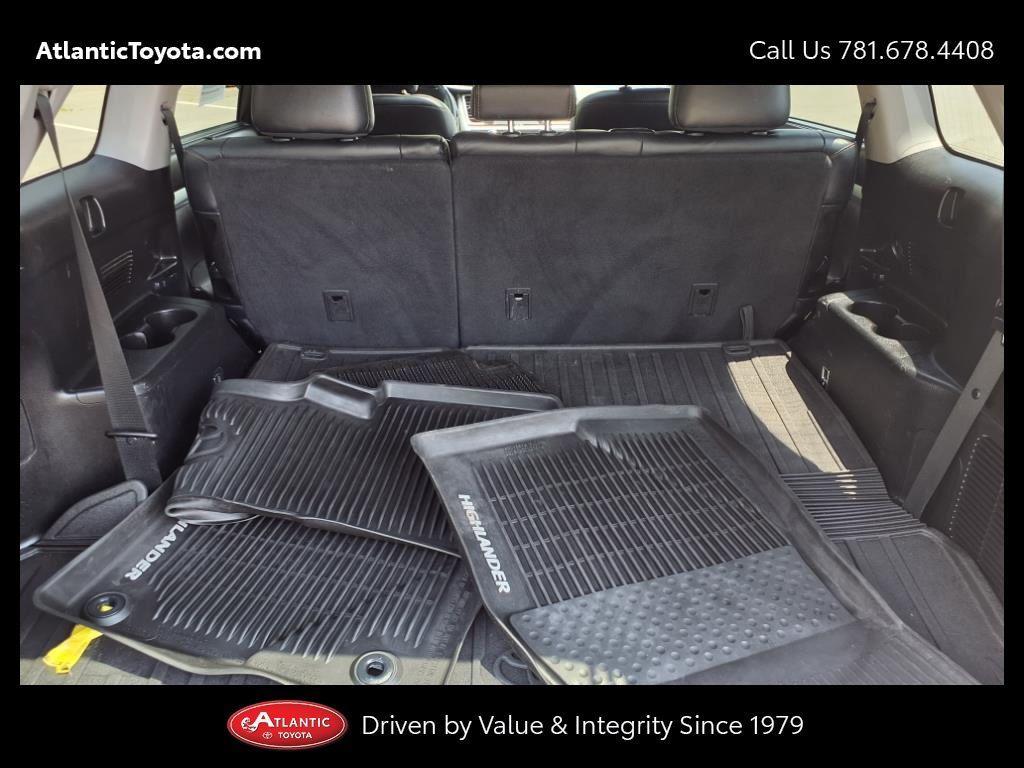 used 2016 Toyota Highlander car, priced at $23,800
