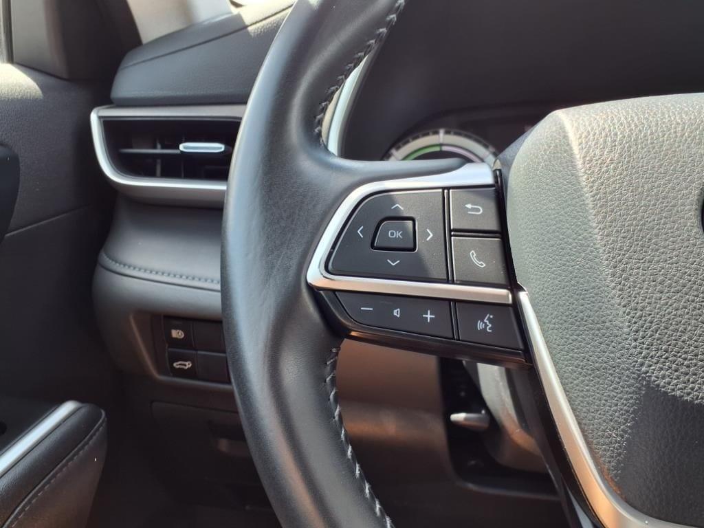 used 2024 Toyota Highlander Hybrid car, priced at $46,388