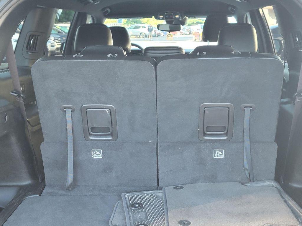 used 2024 Jeep Grand Cherokee L car, priced at $31,595