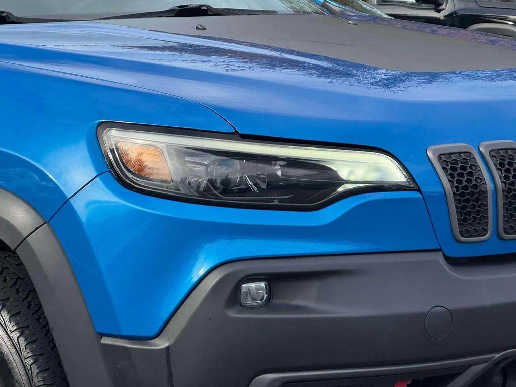 used 2021 Jeep Cherokee car, priced at $19,495