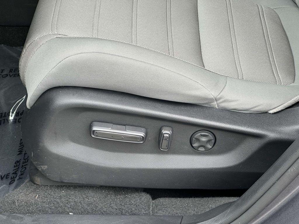 used 2022 Honda CR-V car, priced at $23,695