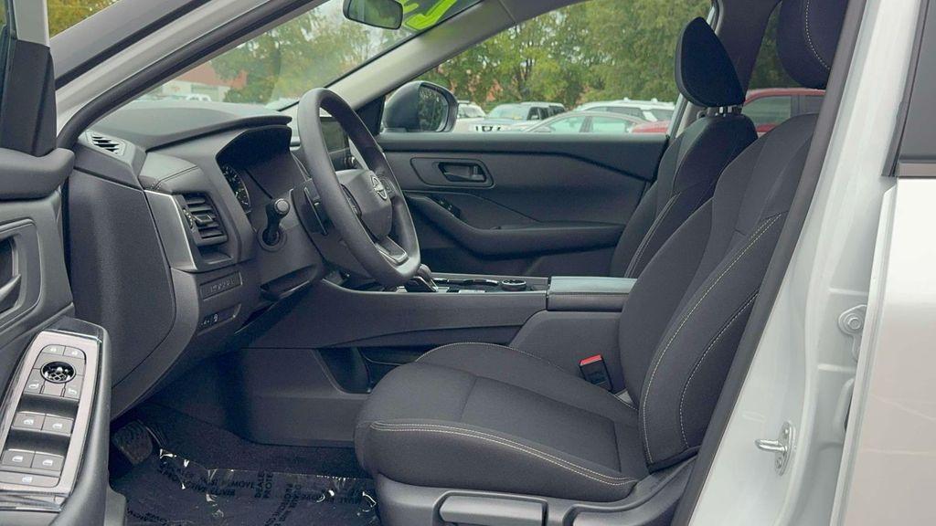 used 2025 Nissan Rogue car, priced at $23,895