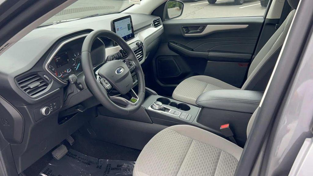 used 2022 Ford Escape car, priced at $19,995