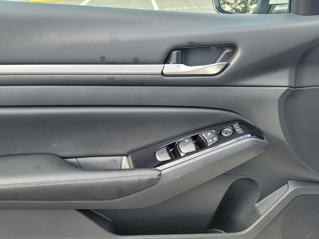 used 2023 Nissan Altima car, priced at $21,995