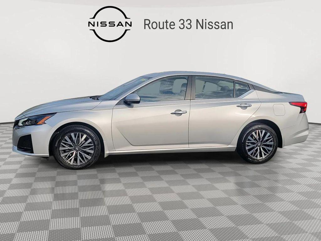 used 2023 Nissan Altima car, priced at $21,995