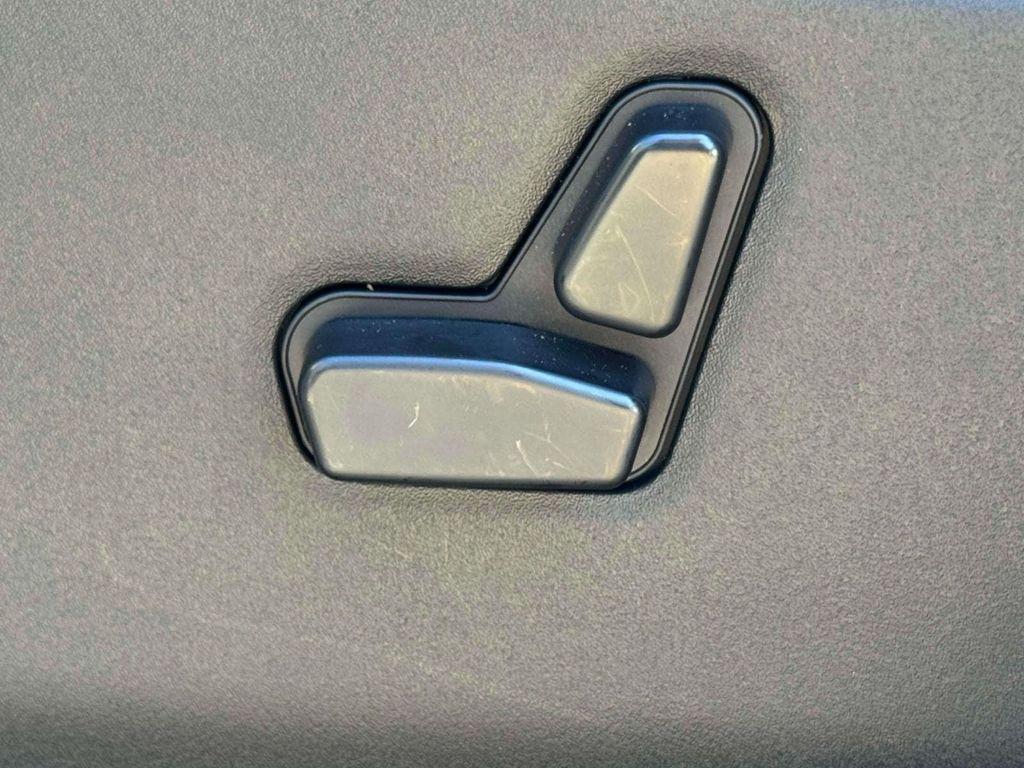 used 2021 Jeep Grand Cherokee car, priced at $20,995