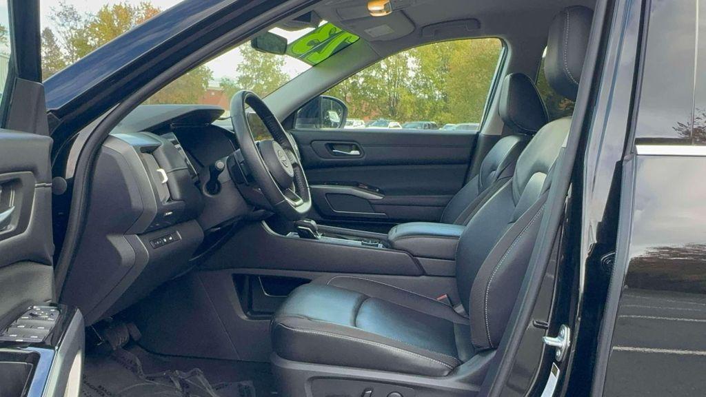 used 2023 Nissan Pathfinder car, priced at $30,995