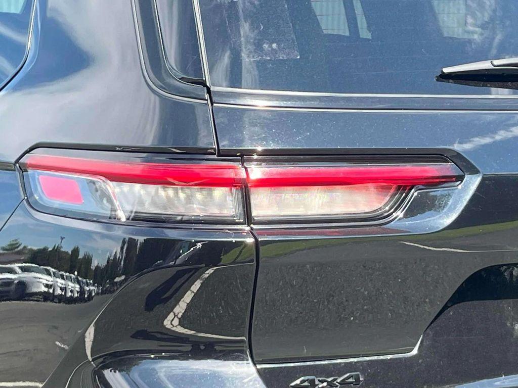 used 2024 Jeep Grand Cherokee L car, priced at $29,995