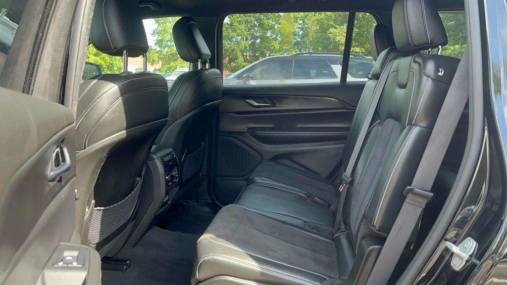 used 2024 Jeep Grand Cherokee L car, priced at $29,995