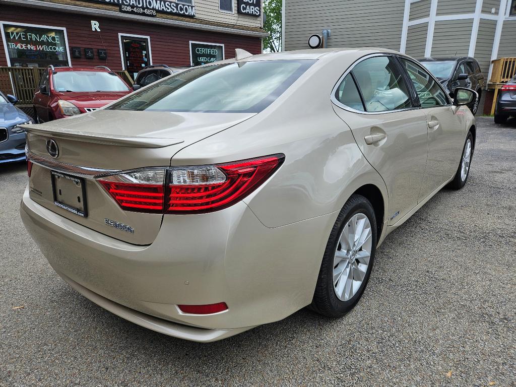 used 2015 Lexus ES 300h car, priced at $15,995