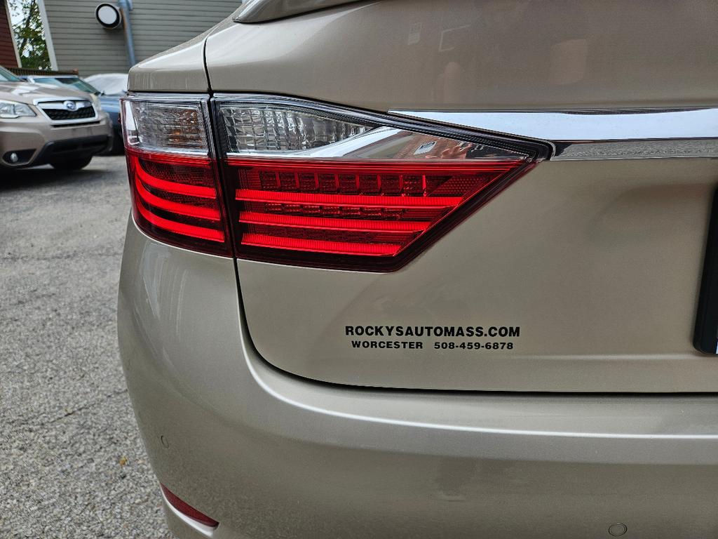 used 2015 Lexus ES 300h car, priced at $15,995