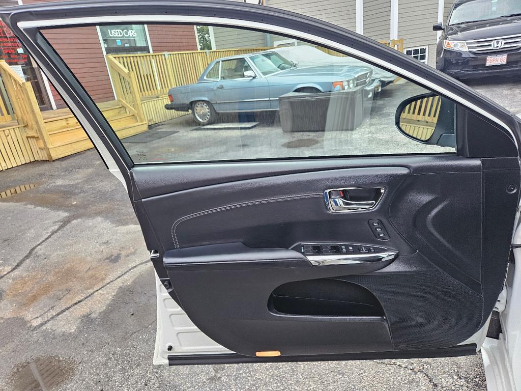used 2014 Toyota Avalon car, priced at $16,995