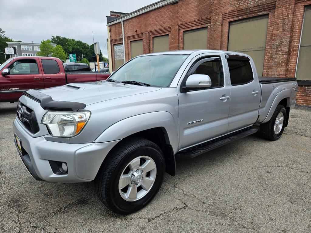 used 2013 Toyota Tacoma car, priced at $14,995