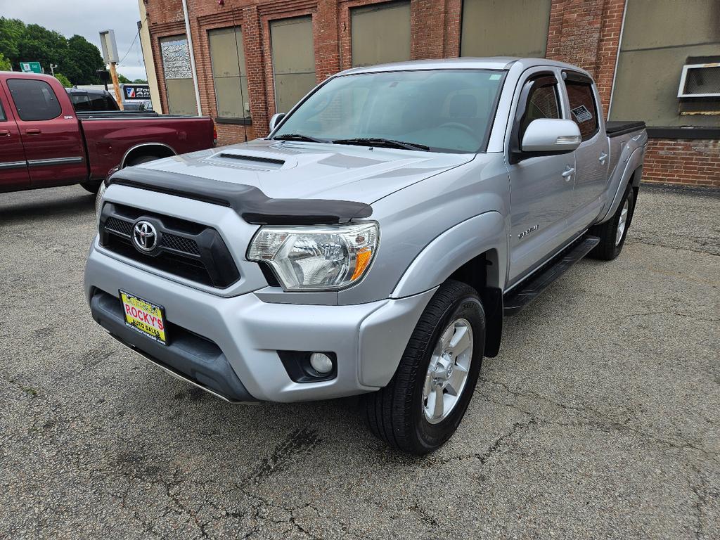 used 2013 Toyota Tacoma car, priced at $14,995