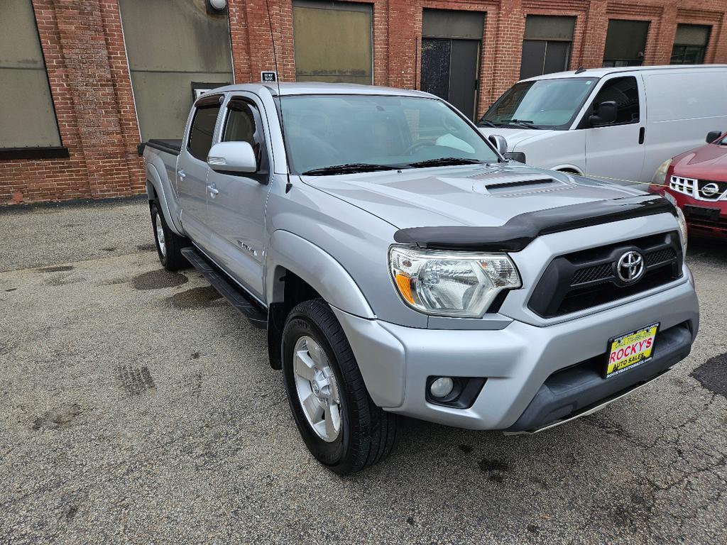 used 2013 Toyota Tacoma car, priced at $14,995