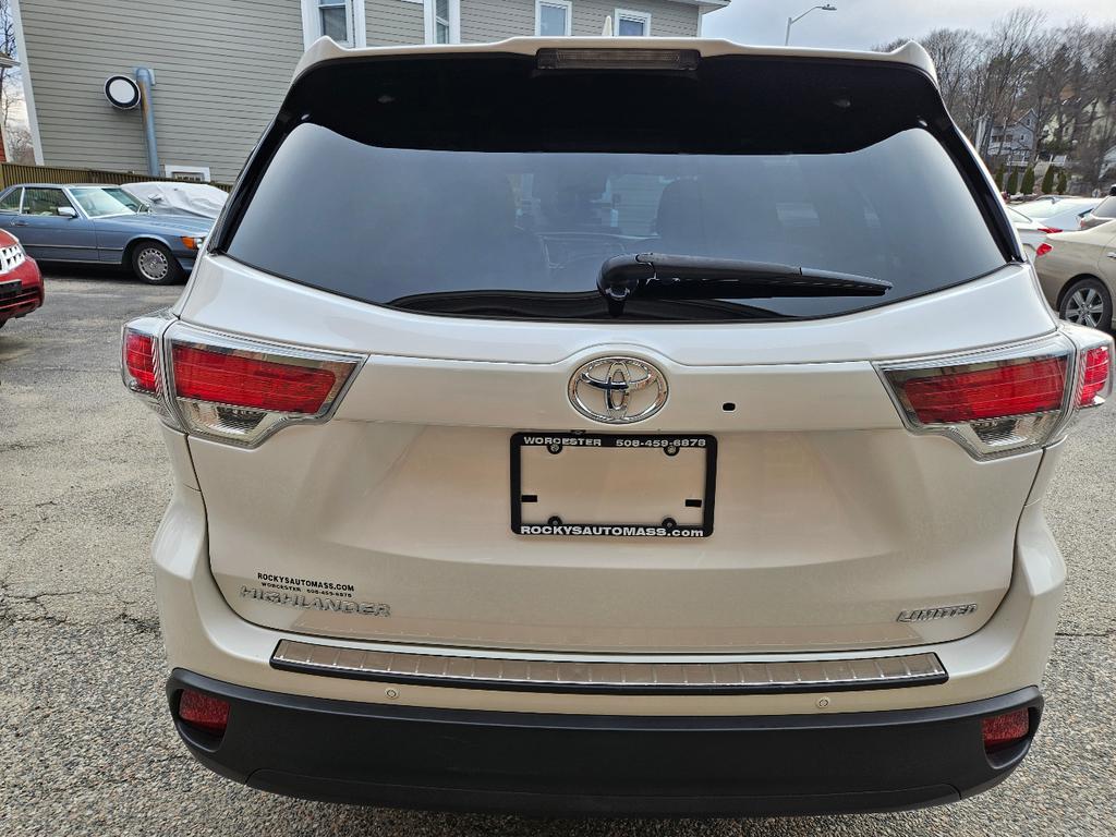used 2015 Toyota Highlander car, priced at $16,995