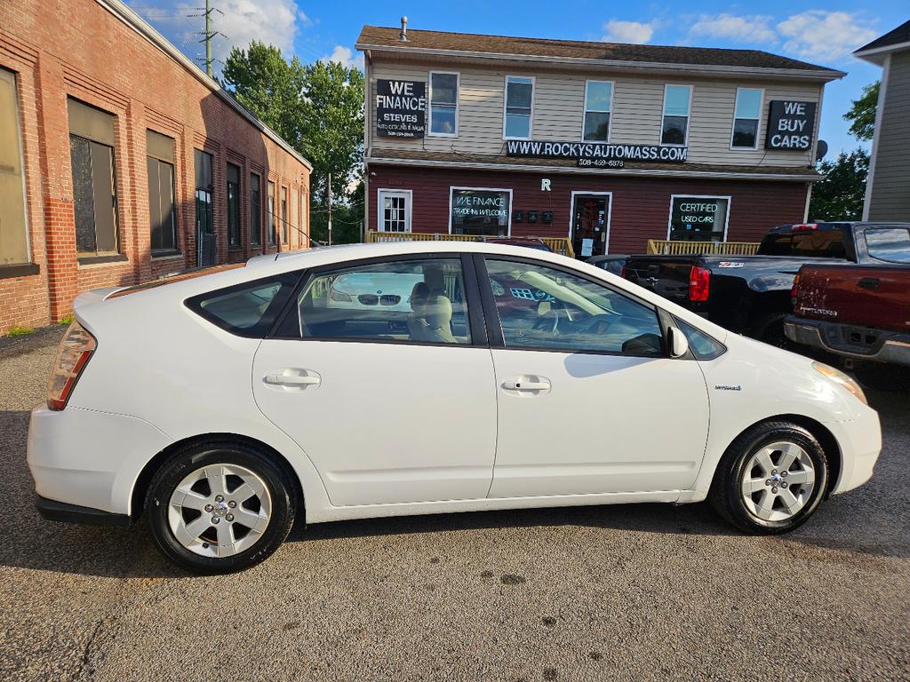 used 2006 Toyota Prius car, priced at $5,395