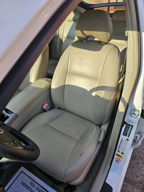 used 2006 Toyota Prius car, priced at $5,395