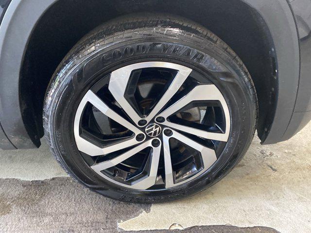 used 2022 Volkswagen Atlas car, priced at $30,495