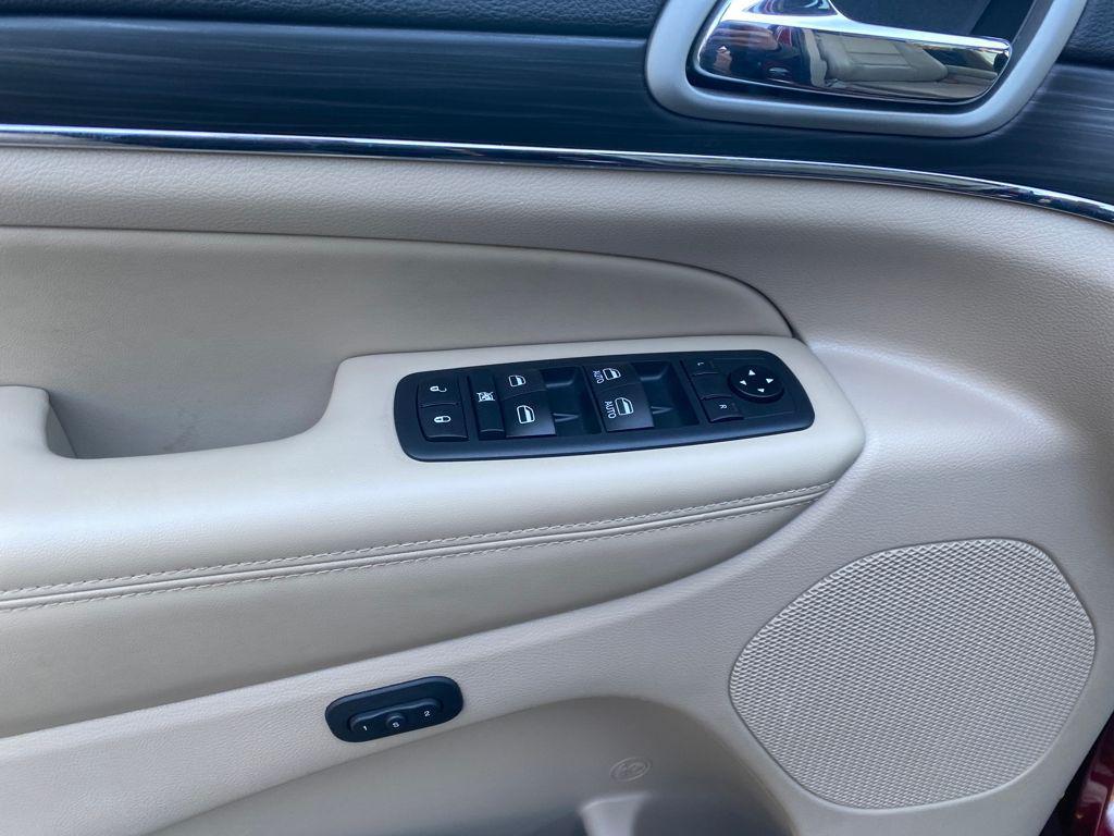 used 2021 Jeep Grand Cherokee car, priced at $21,291