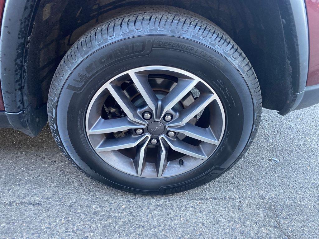 used 2021 Jeep Grand Cherokee car, priced at $21,291