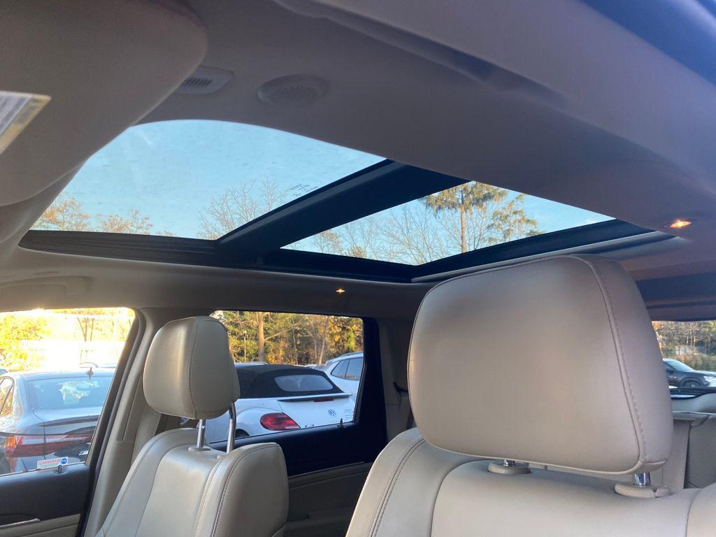 used 2021 Jeep Grand Cherokee car, priced at $21,291