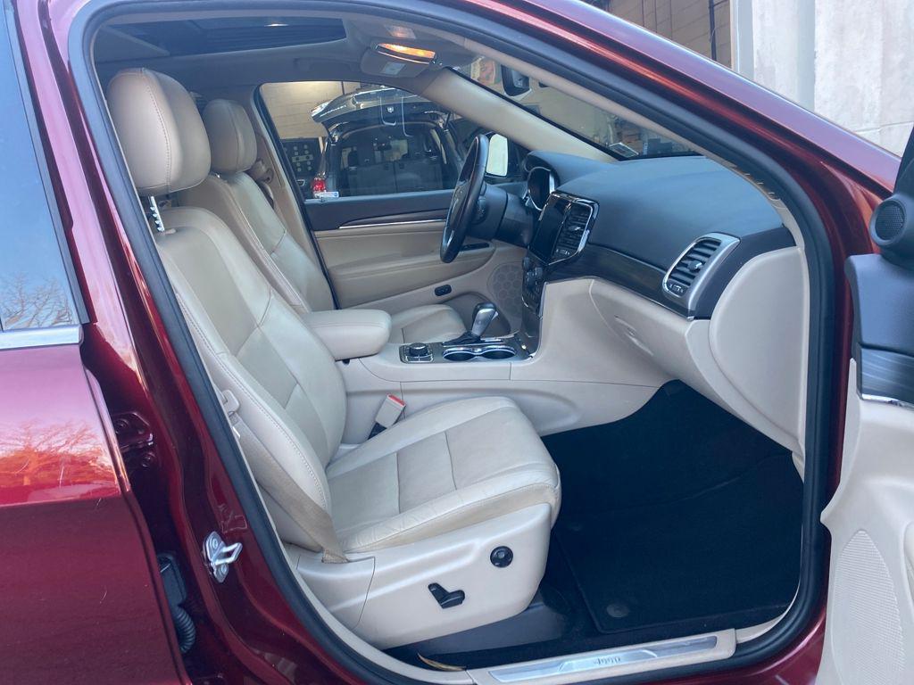 used 2021 Jeep Grand Cherokee car, priced at $21,291