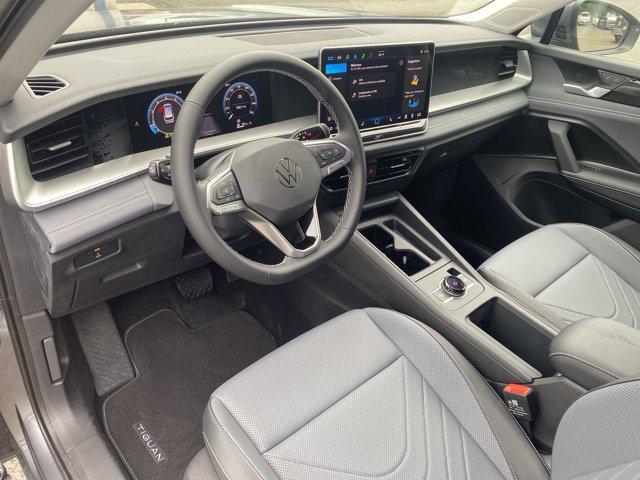 new 2025 Volkswagen Tiguan car, priced at $35,815