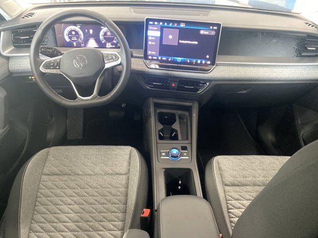 new 2025 Volkswagen Tiguan car, priced at $33,121