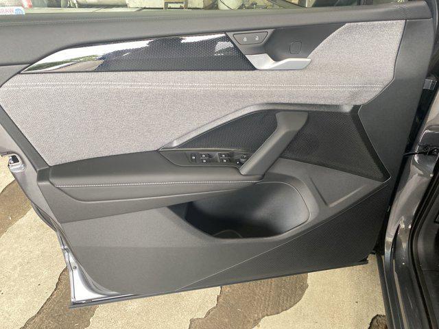 new 2025 Volkswagen Tiguan car, priced at $33,121