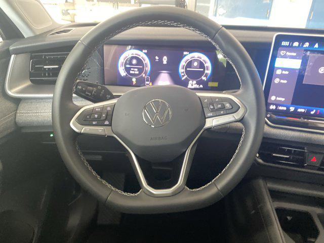 new 2025 Volkswagen Tiguan car, priced at $33,121