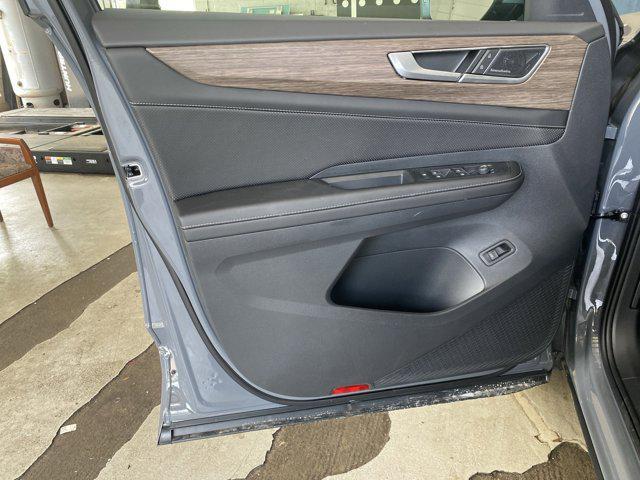 new 2025 Volkswagen Atlas car, priced at $56,191