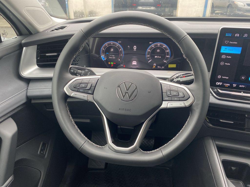 new 2025 Volkswagen Tiguan car, priced at $35,182