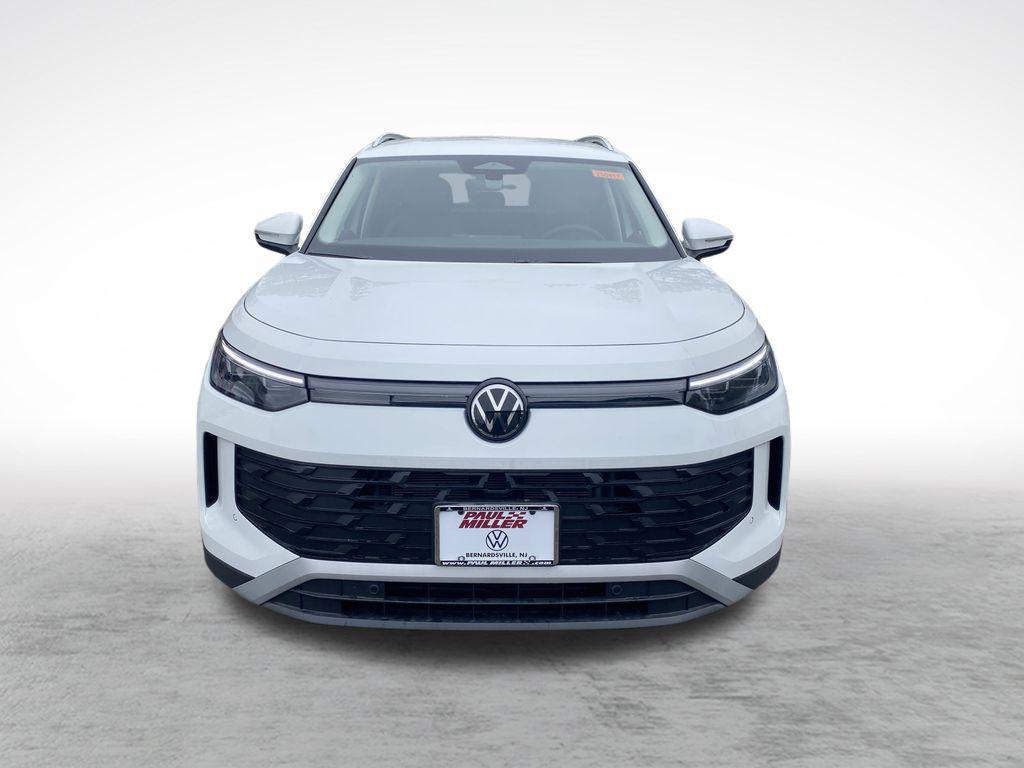 new 2025 Volkswagen Tiguan car, priced at $35,182