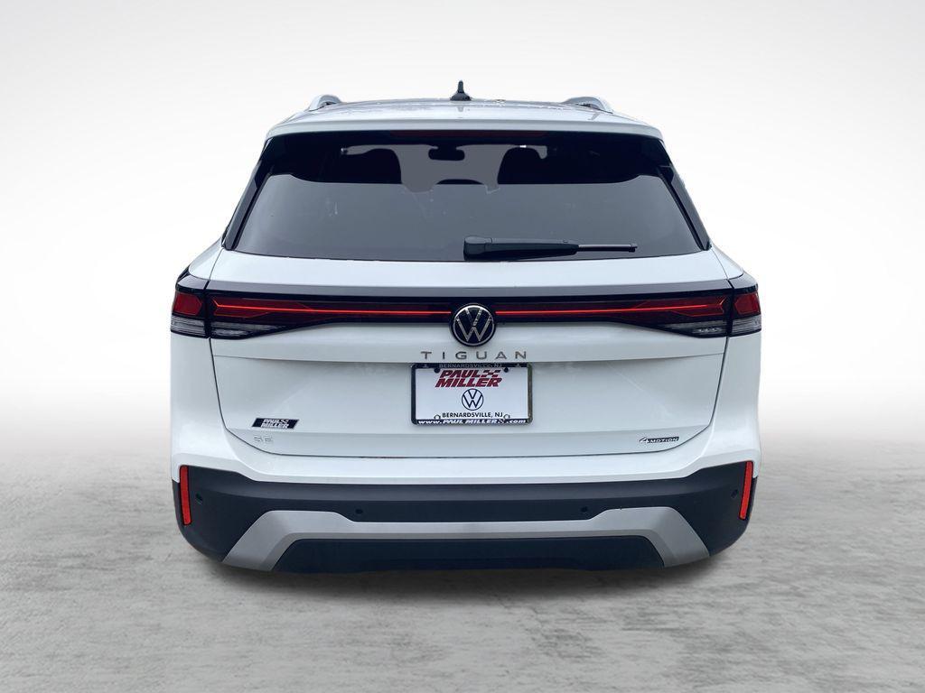 new 2025 Volkswagen Tiguan car, priced at $35,182