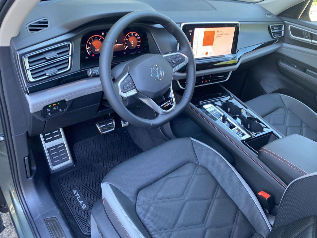 new 2025 Volkswagen Atlas car, priced at $46,146