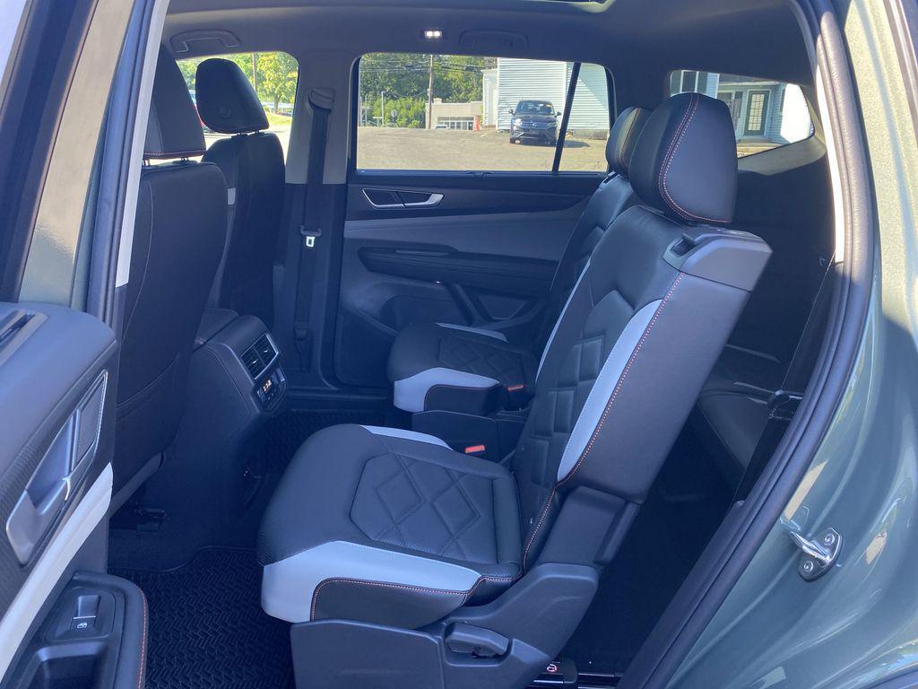 new 2025 Volkswagen Atlas car, priced at $46,146