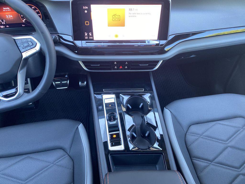 new 2025 Volkswagen Atlas car, priced at $46,146