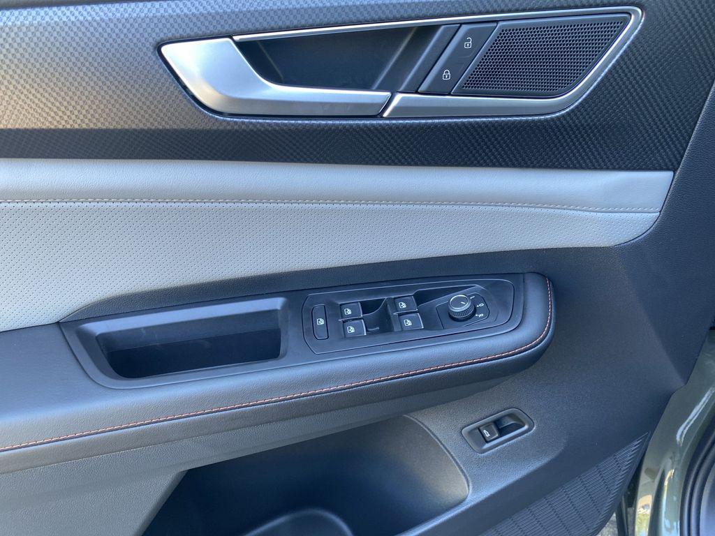 new 2025 Volkswagen Atlas car, priced at $46,146