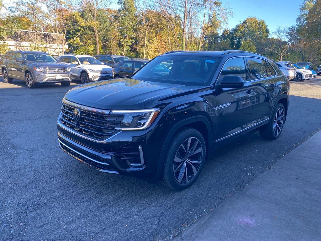 new 2026 Volkswagen Atlas Cross Sport car, priced at $56,408
