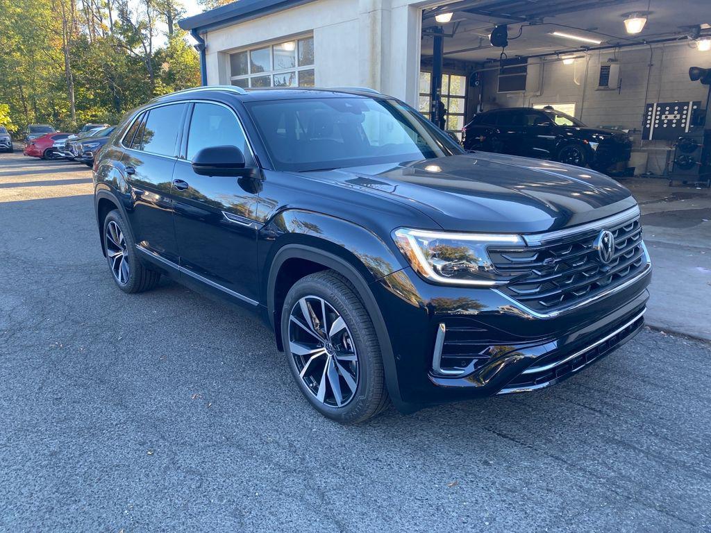 new 2026 Volkswagen Atlas Cross Sport car, priced at $56,408