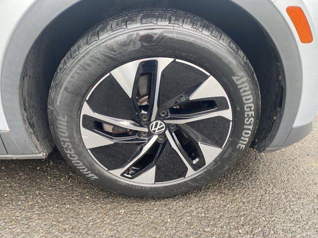 used 2021 Volkswagen ID.4 car, priced at $20,495