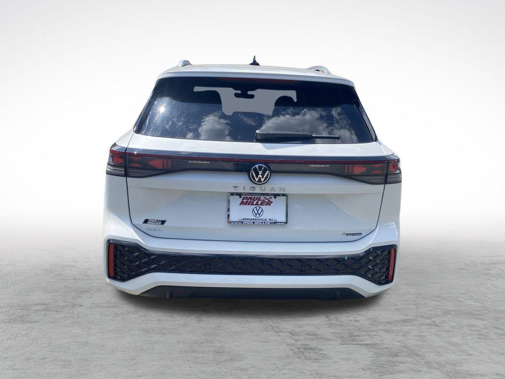new 2025 Volkswagen Tiguan car, priced at $43,481
