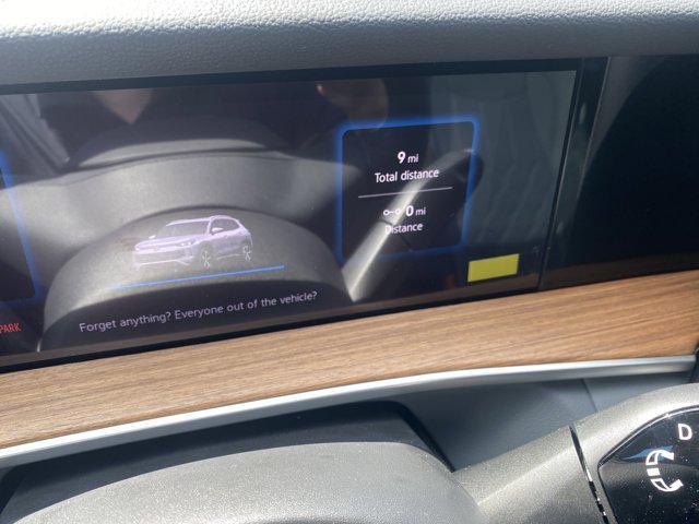 new 2025 Volkswagen Tiguan car, priced at $43,481
